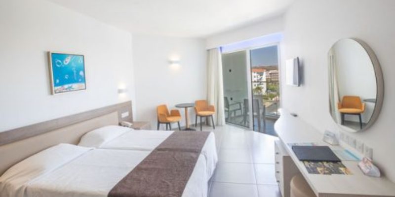 Vassos Nissi Plage Hotel