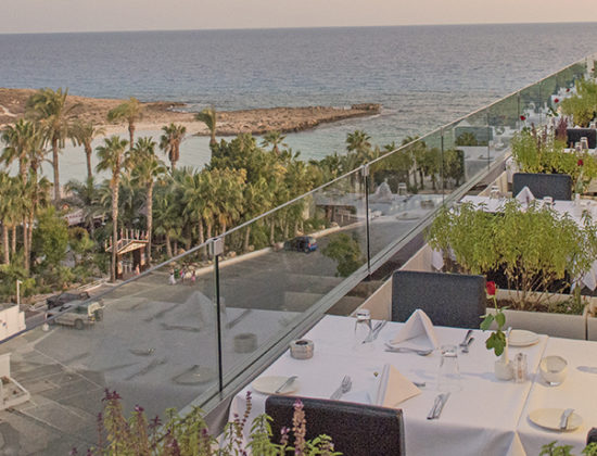 Glasshouse Lounge Restaurant
